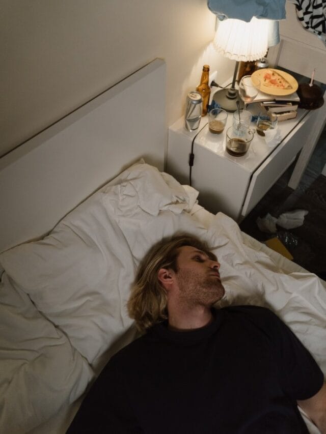 Are You Feeling Alone? Learn 7 Causes of Loneliness